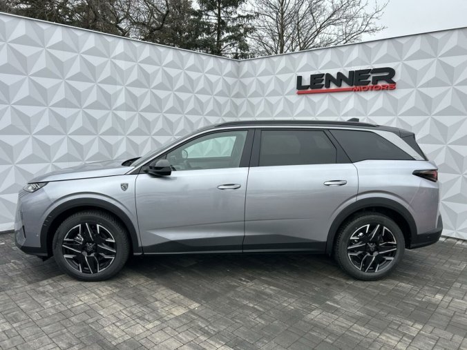 Peugeot 5008, Peugeot 5008 GT Hybrid 145 e-DCS6, barva stříbrná