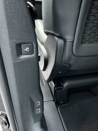 Peugeot Traveller, Peugeot Traveller Allure L3 2.2 BlueHDi 180 S&S EAT8, barva šedá