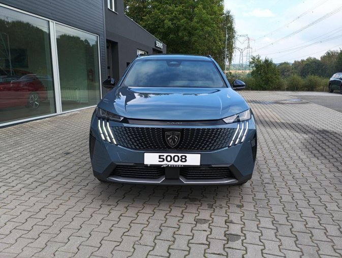 Peugeot 5008, Peugeot 5008 ALLURE Hybrid 145 e-DCS6, barva modrá