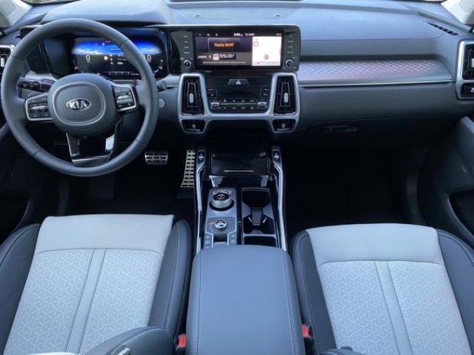Kia Sorento, 2,2 CRDi 4x4 8DCT TOP MY21, barva bílá