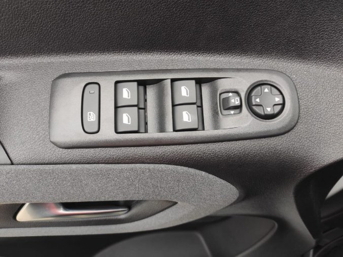 Peugeot Rifter, Peugeot Rifter ELEKTRIC GT 136 rezervace, barva bílá