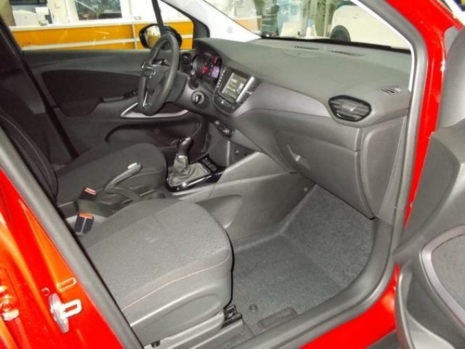 Volvo XC40, T2 1.5L 129 HP AT8 FWD CORE, barva modrá