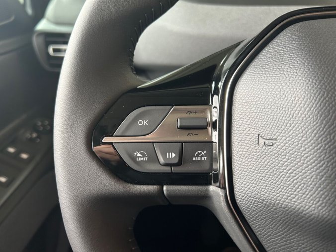 Peugeot Rifter, Peugeot Rifter L2 ALLURE BHDi 130k MAN6 7míst, barva zelená