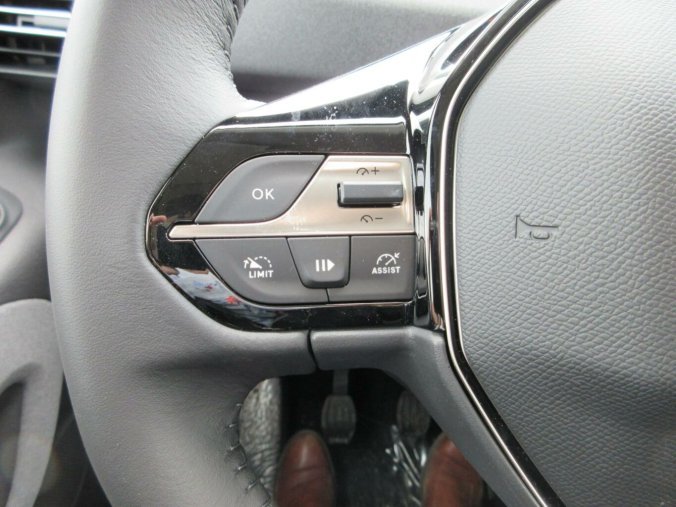 Peugeot Rifter, Peugeot Rifter LongAllure BlueHDi 130S&S MAN6, barva modrá