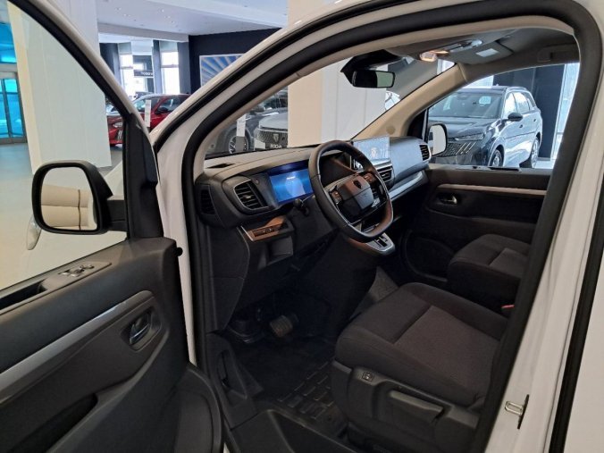 Peugeot Traveller, Peugeot Traveller Active Standard 2.0 BlueHDi 18, barva bílá