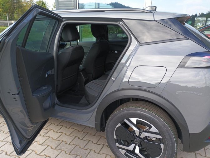 Peugeot 2008, Peugeot 2008 ALLURE PureTech 100 S&S MAN6, barva šedá