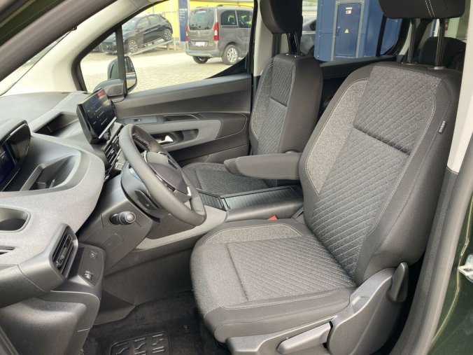 Peugeot Rifter, Peugeot Rifter Long Allure BlueHDi130 EAT8 N1, barva zelená