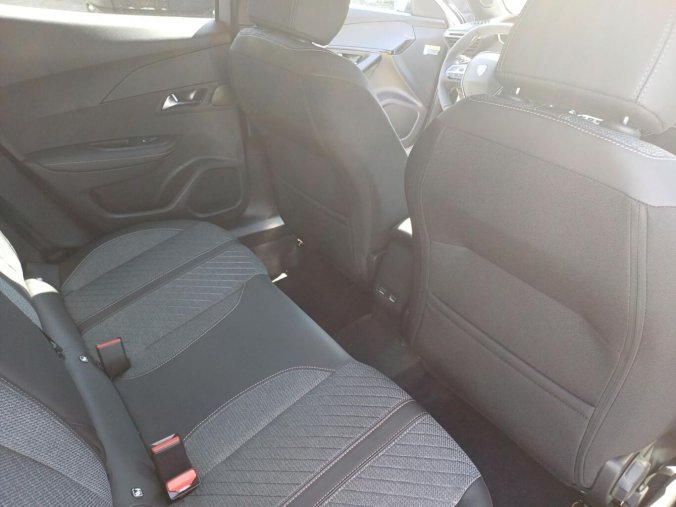 Peugeot 2008, Peugeot 2008 BUSINESS Hybrid 110 e-DCS6, barva šedá
