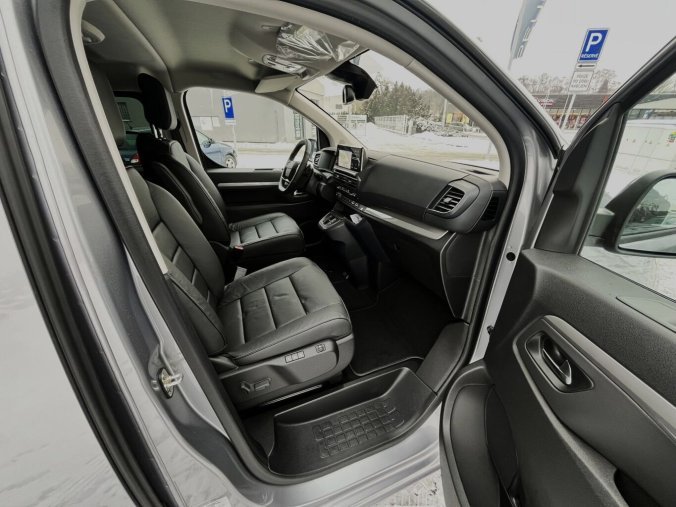 Peugeot Traveller, Peugeot Traveller ALLURE Standard 2.0 BlueHDi 180 EAT8, barva šedá