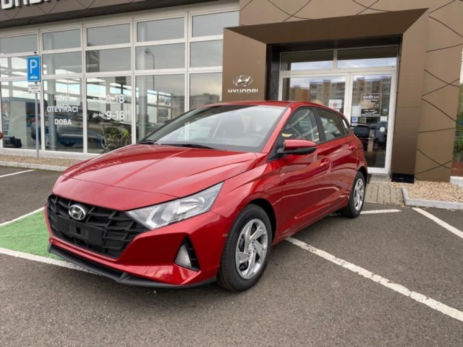 Hyundai i20, 1,2 DPI 5 st. manuální, barva červená