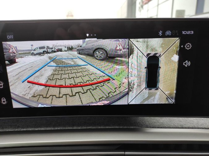 Peugeot 3008, Peugeot 3008 GT 1.2 HY 145k AUT 6, barva modrá