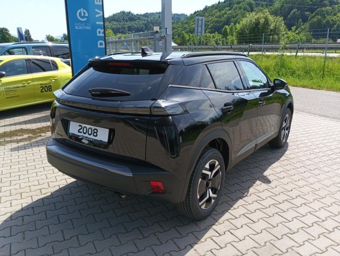 Peugeot 2008, Peugeot 2008 ALLURE PureTech 100 S&S MAN6, barva černá