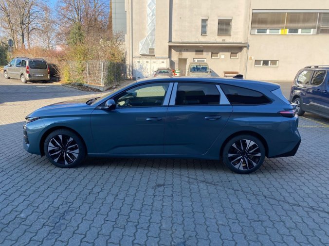 Peugeot 308, Peugeot 308 SW ALLURE Hybrid 145 e-DCS6 - 5977, barva modrá