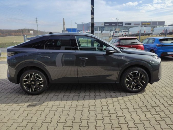 Peugeot 3008, Peugeot 3008 GT 145k AUT HYBRID ALCANTARA, barva šedá