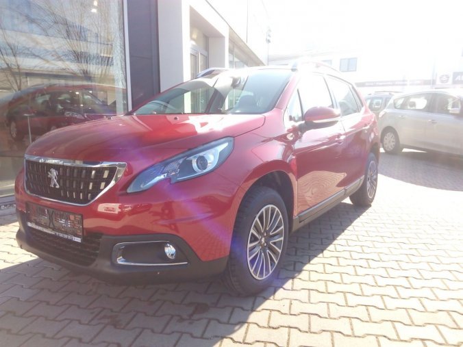 Peugeot 2008, ACTIVE 1.2 PureTech 82 S&S MAN 5, barva červená
