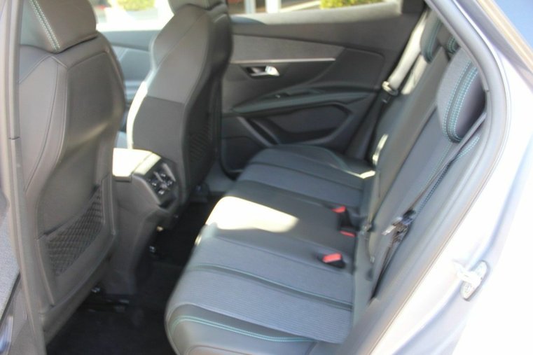 Peugeot 3008, Peugeot 3008 ALLURE PACK 1.5 BHDi 130k EAT8, barva šedá