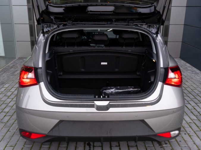 Hyundai i20, 1,2 DPI 5 st. manuální, barva bronzová