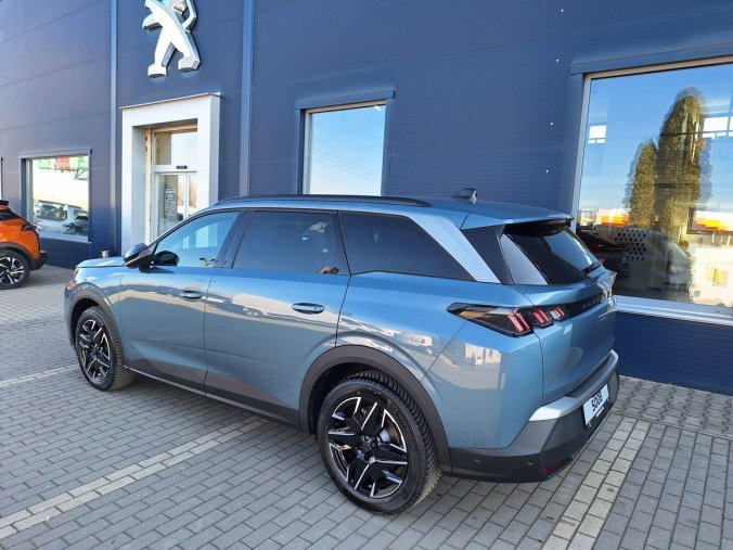 Peugeot 5008, Peugeot 5008 ALLURE Hybrid 136 e-DCS6, barva modrá