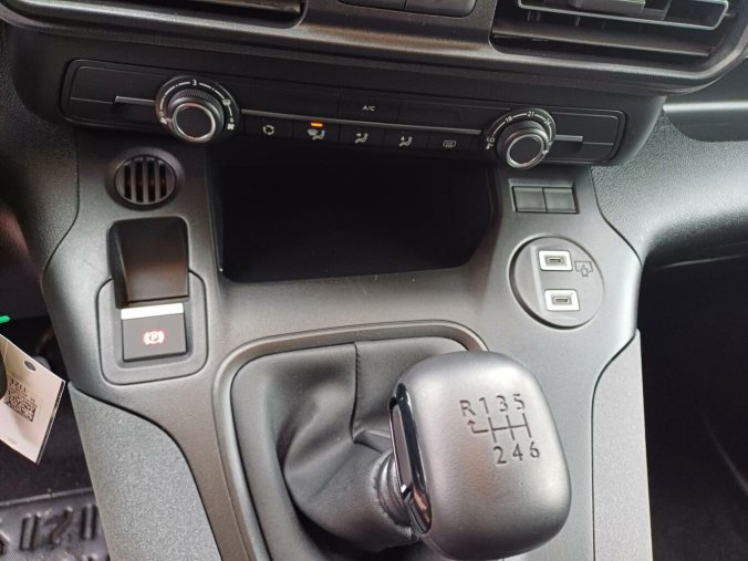 Peugeot Rifter, Peugeot Rifter ALLURE 1.5 BlueHDi 130k, barva bílá