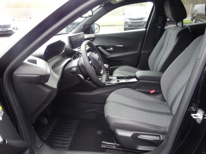 Peugeot 2008, Peugeot 2008 ALLURE PureTech 100k MAN6, barva černá