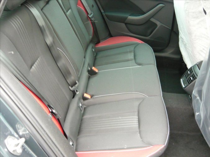 Škoda Kamiq, 1,5 TSI 110 kW Monte Carlo DSG, barva neuvedeno