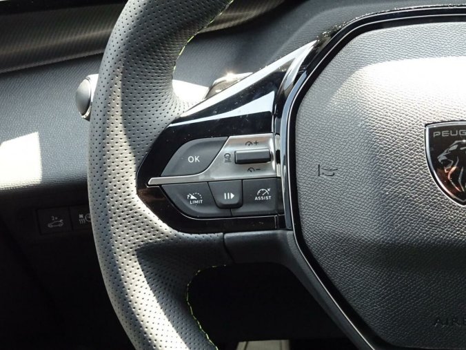 Peugeot 308, Peugeot 308 SW GT Plug-in HYBRID 225 e-EAT, barva modrá