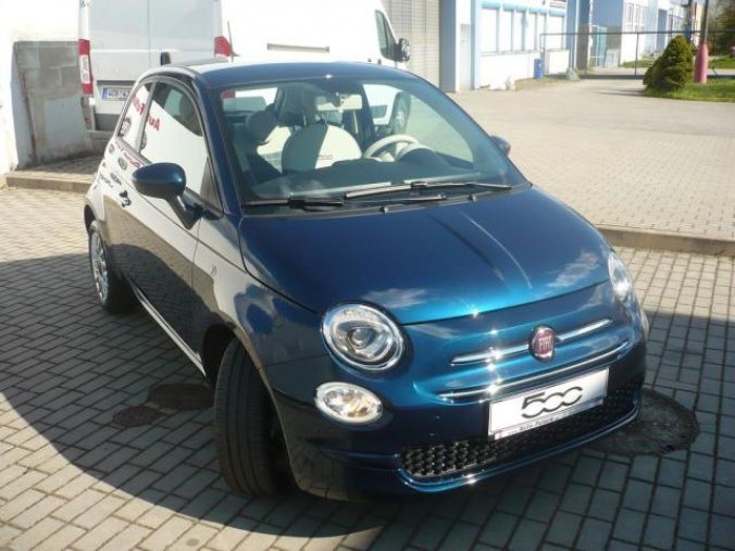 Fiat 500, 1.0 BSG 70k Lounge, barva modrá