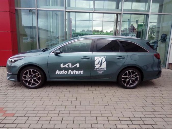 Kia Ceed, SW 1.5 T-GDi TOP MY22 Facelift, barva zelená