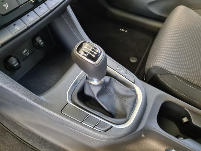 Hyundai i30, 1,0 T-GDI 88 kW MT, barva bílá