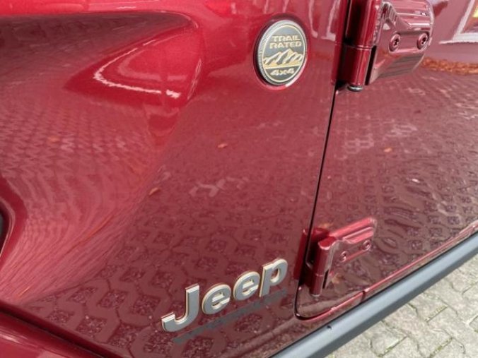 Jeep Wrangler, Unlimited Rubicon 392, barva červená