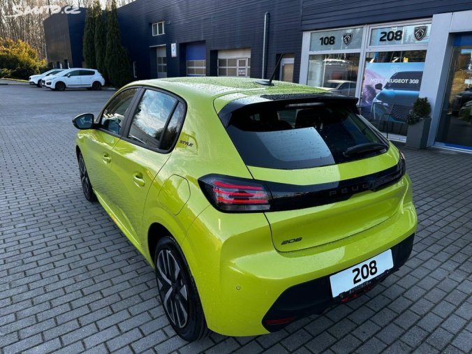 Peugeot 208, Peugeot 208 STYLE PureTech 100 S&S MAN6, barva žlutá