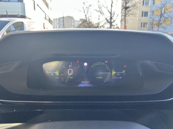 Peugeot 308, Peugeot 308 SW GT Hybrid 145 e-DCS6, barva bílá