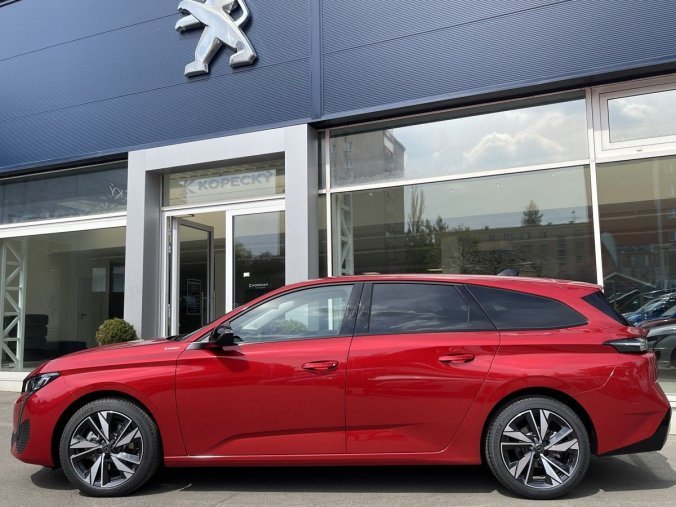 Peugeot 308, Peugeot 308 SW ALLURE 1.5 BHDi 130k EAT8, barva červená