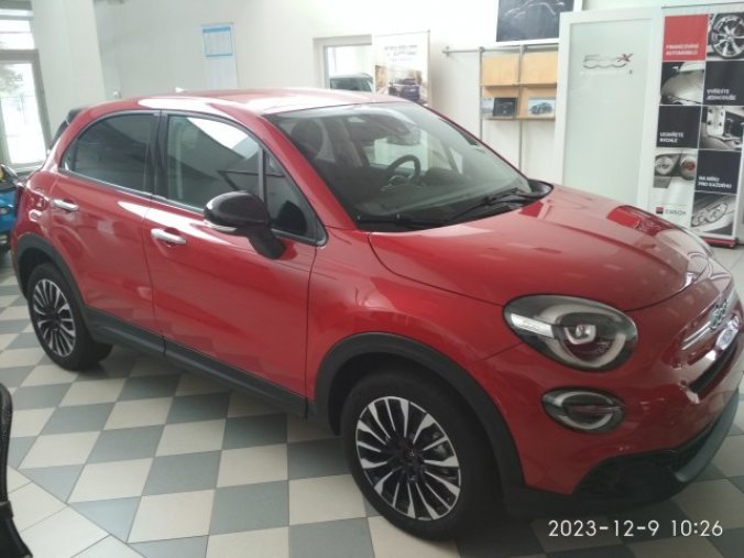 Fiat 500X, Cold 1,0 GSE, barva červená