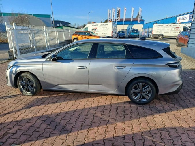 Peugeot 308, Peugeot 308 SW STYLE Hybrid 145 e-DCS6, barva šedá