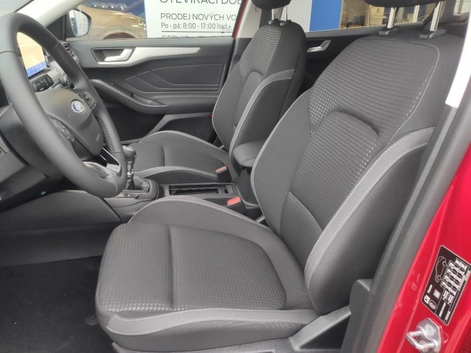 Ford Focus, kombi, Trend Edition Kombi 1,0 EcoBoost 92 kW / 125 k, barva červená