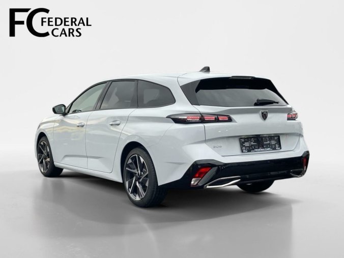 Peugeot 308, Peugeot 308 SW ALLURE Hybrid 136 e-DCS6, barva bílá