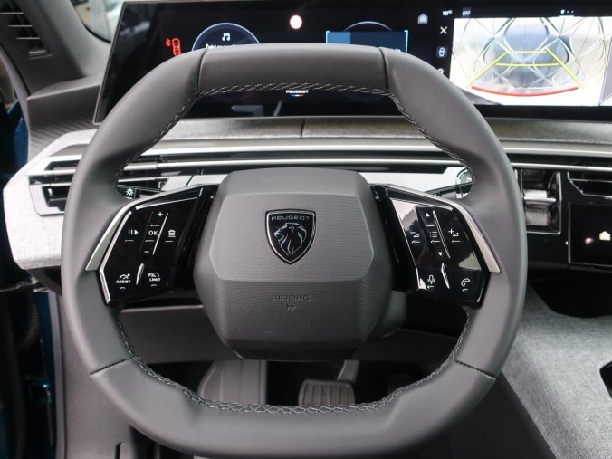 Peugeot 3008, Peugeot 3008 GT Hybrid 145 e-DCS6, barva modrá