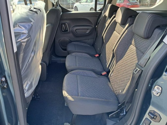 Peugeot Rifter, Peugeot Rifter LONG ALLURE BlueHDi 130 S&, barva modrá