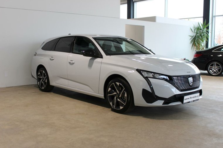Peugeot 308, Peugeot 308 SW ALLURE Hybrid 136 e-DCS6, barva bílá