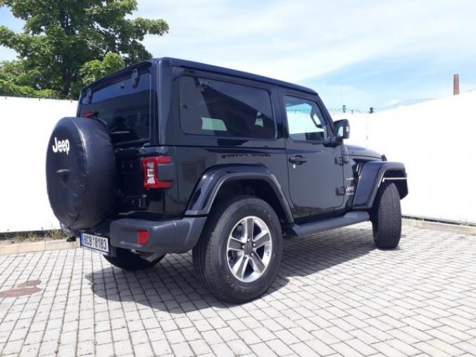 Jeep Wrangler, 2,0T 270 PS Sahara, barva černá