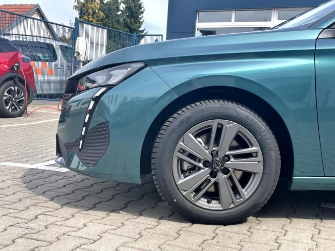 Peugeot 308, Peugeot 308 SW STYLE  Hybrid 145 e-DCS6, barva zelená
