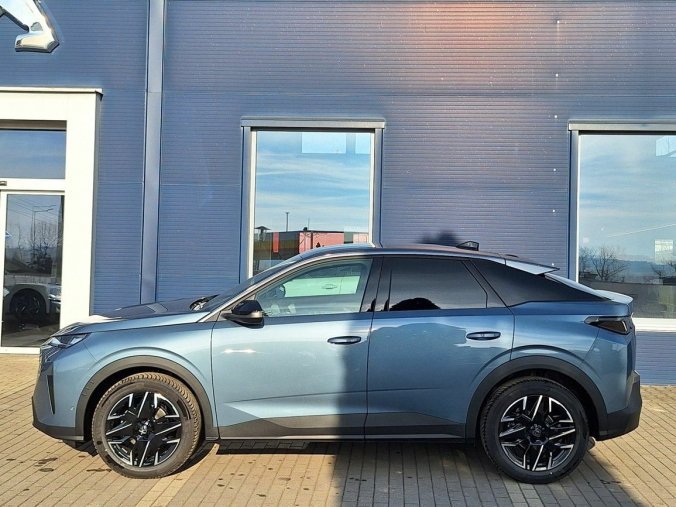 Peugeot 3008, Peugeot 3008 ALLURE Hybrid 136 e-DCS6, barva modrá