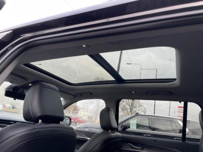 Jeep Grand Cherokee, L 3,6 Limited, barva černá