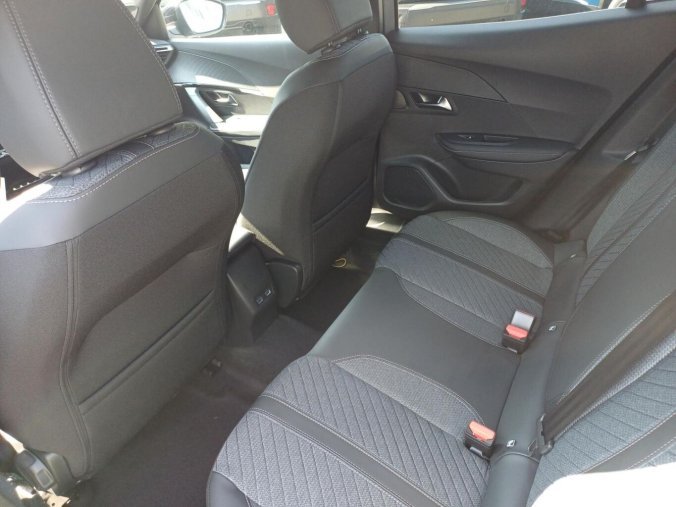 Peugeot 2008, Peugeot 2008 BUSINESS Hybrid 110 e-DCS6, barva šedá