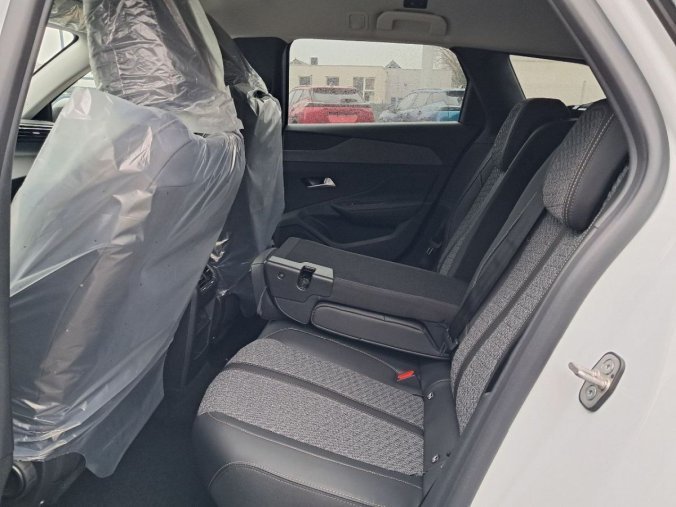 Peugeot 308, Peugeot 308 SW ALLURE Hybrid 145 e-DCS6, barva bílá