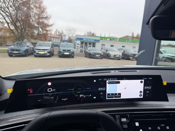 Peugeot 3008, Peugeot 3008 ALLURE Hybrid 145 e-DCS6, barva bílá