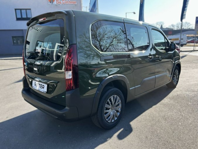 Peugeot Rifter, Peugeot Rifter LONG ALLURE BlueHDi 130 S&S MAN6, barva zelená
