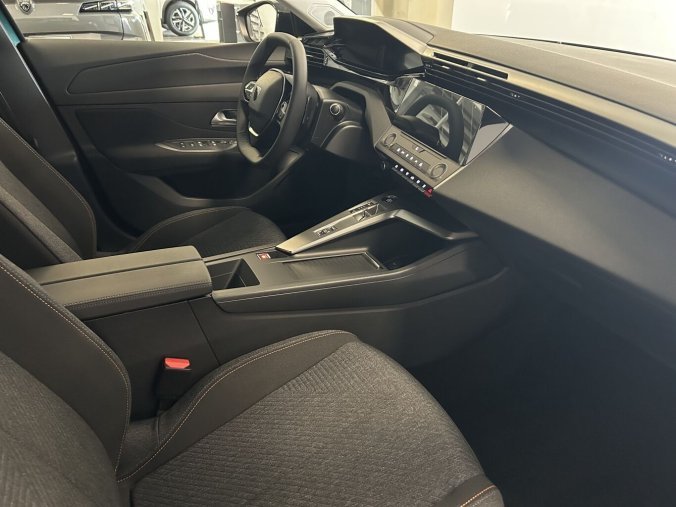 Peugeot 308, Peugeot 308 SW STYLE BlueHDi 130 S&S EAT8 + tažné, barva modrá