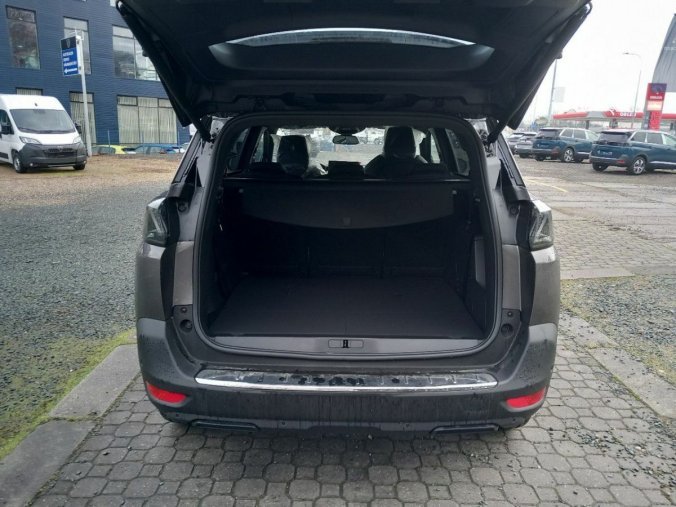 Peugeot 5008, Peugeot 5008 Allure Pack BlueHDI 130 S&, barva šedá